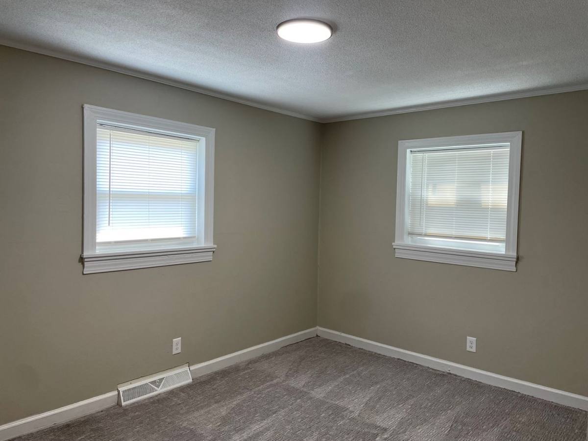 Apartment for rent at 312-314 Spruce St, Lexington, NC 27292