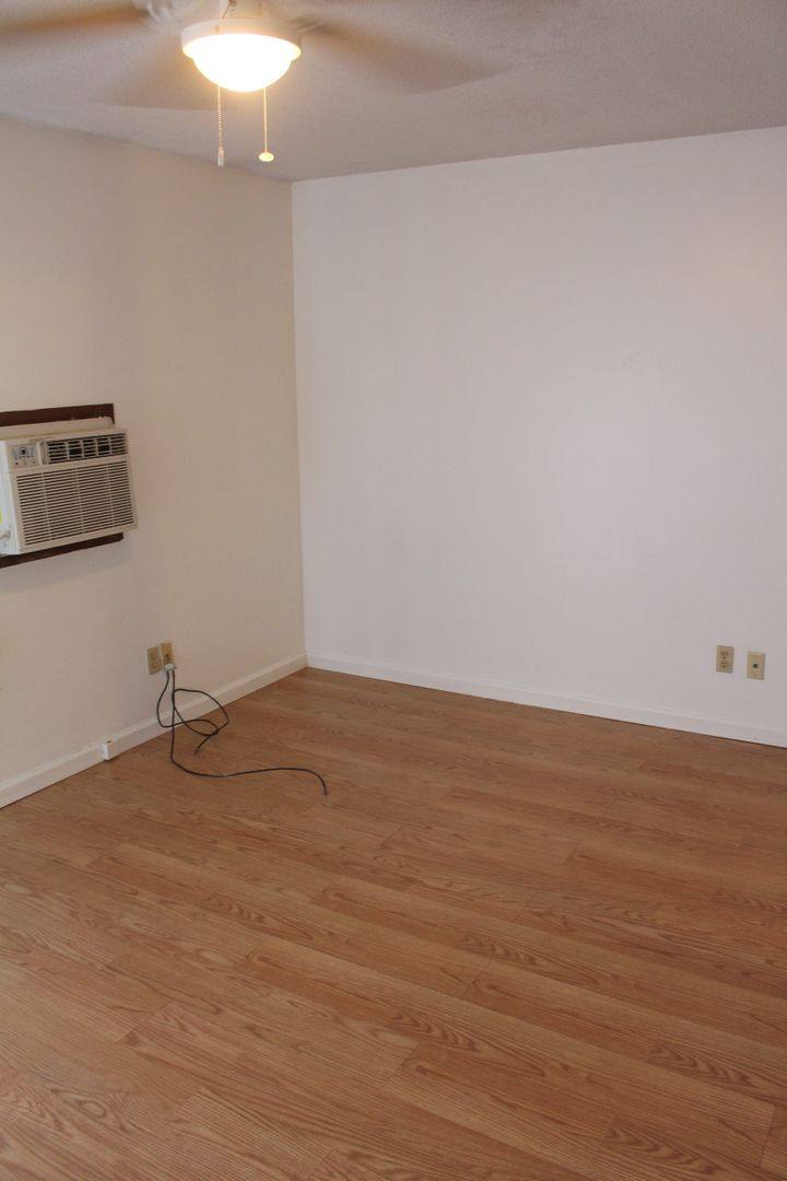 Apartment for rent at 123 College Heights Blvd, Clemson, SC 29631