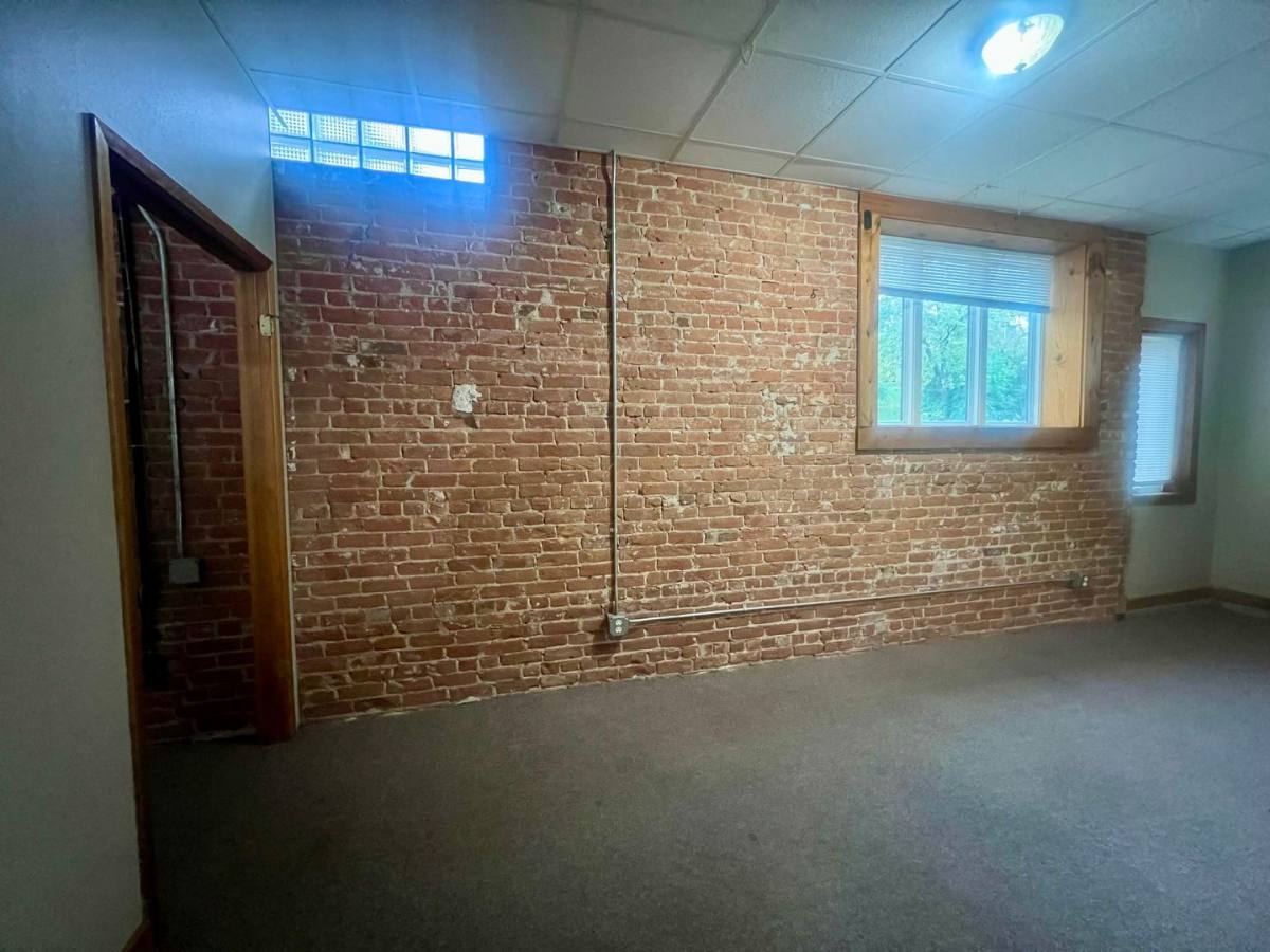 Apartment for rent at 529 S 5th St, Mankato, MN 56001