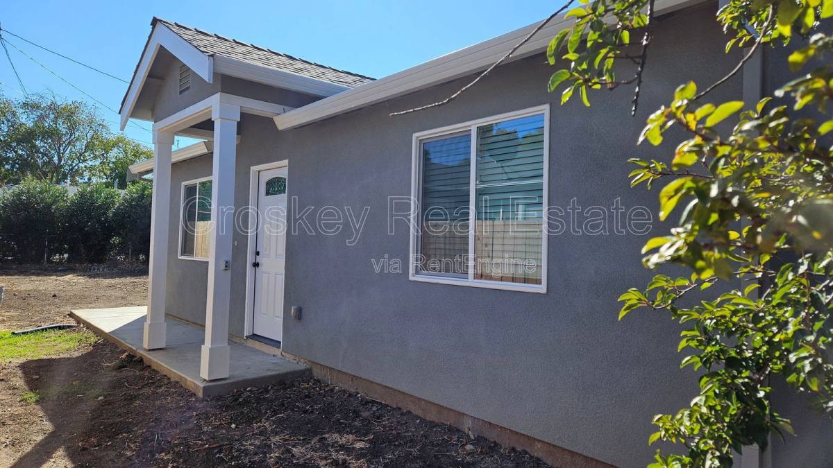 Apartment for rent at 45 Banchio St #A, Pittsburg, CA 94565