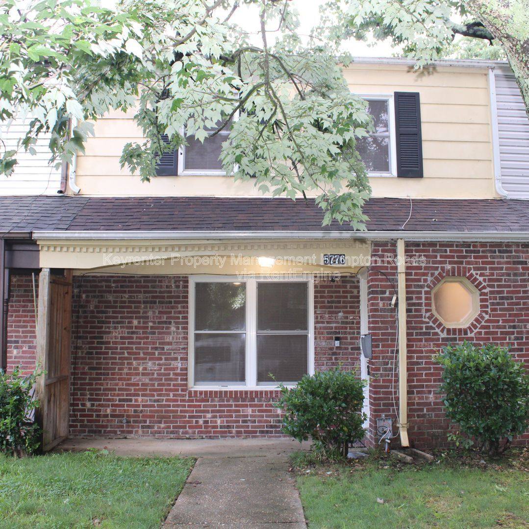 Townhouse for rent at 5776 W Hastings Arch, Virginia Beach, VA 23462