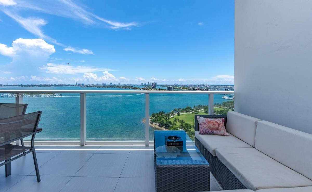 Apartment for rent at 2020 N Bayshore Dr #2005, Miami, FL 33137