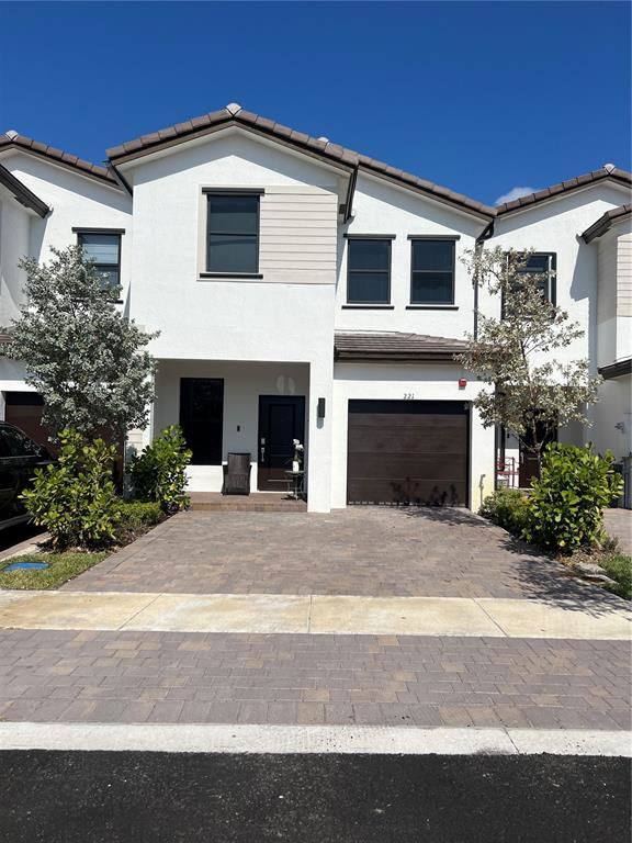 Townhouse for rent at 221 SW 159th Way, Hollywood, FL 33027