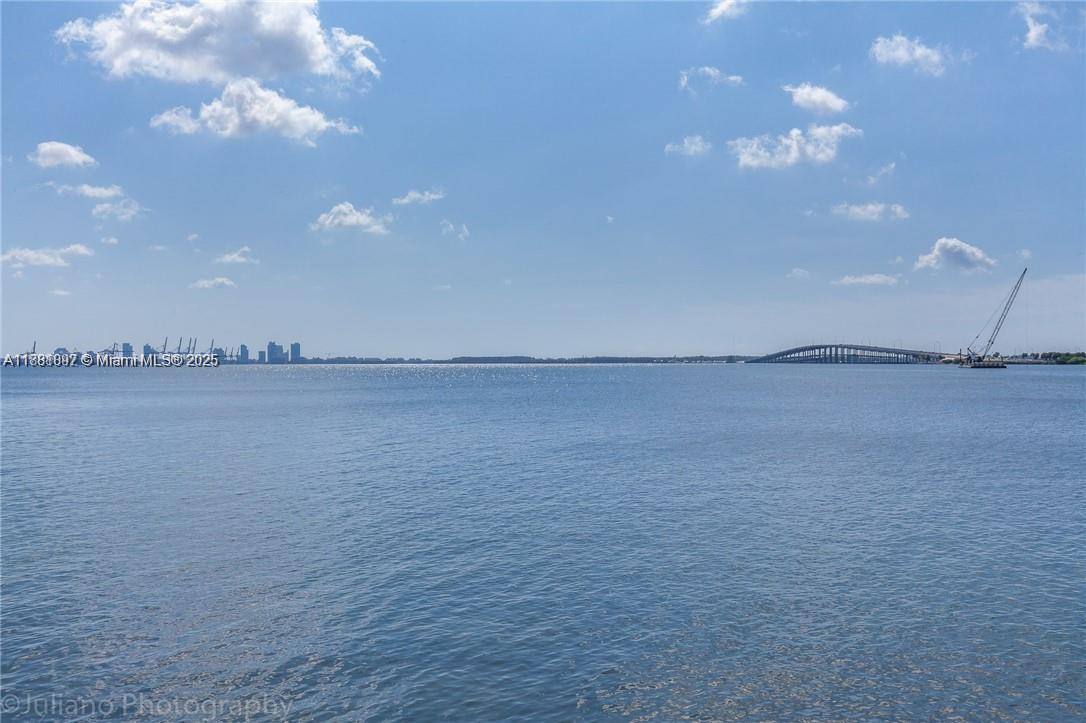 Condo for rent at 2451 Brickell Bay Dr #3E, Miami, FL 33133