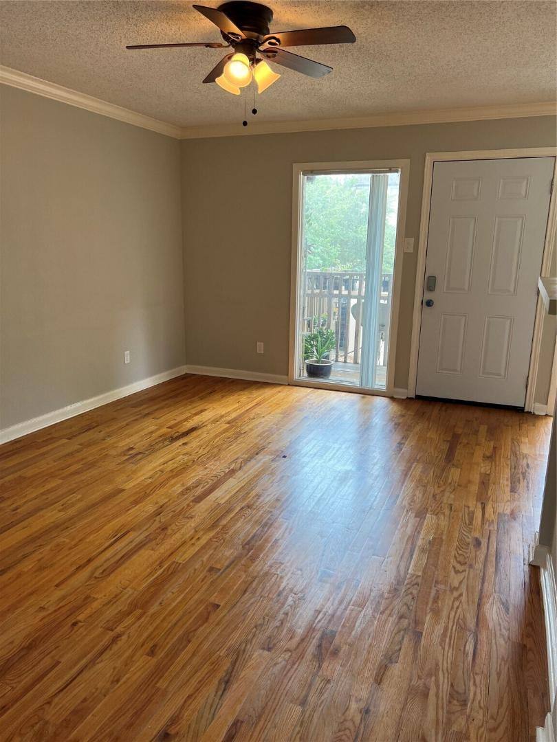 Apartment for rent at 4036 Bellefontaine #11, Houston, TX 77025