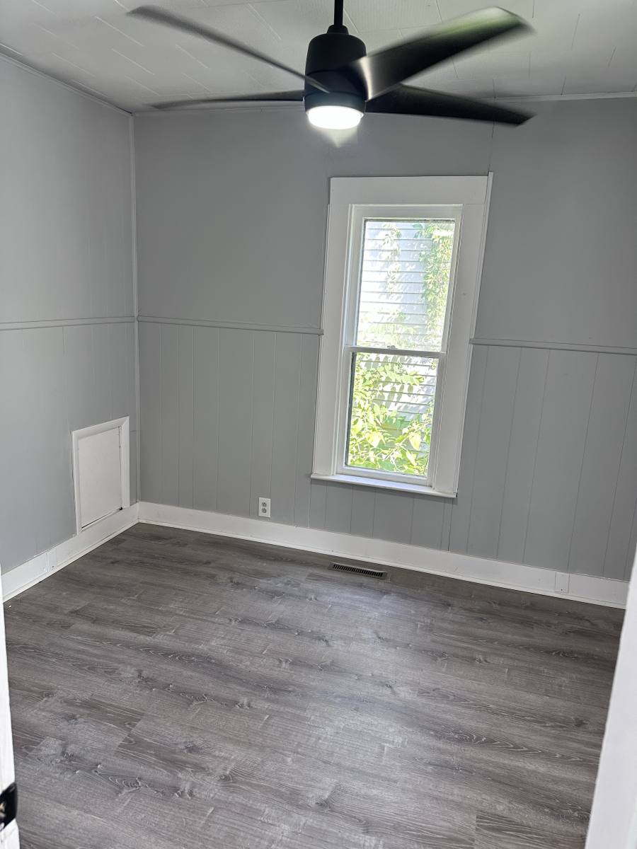 House for rent at 980 Barney Ave, Flint, MI 48503