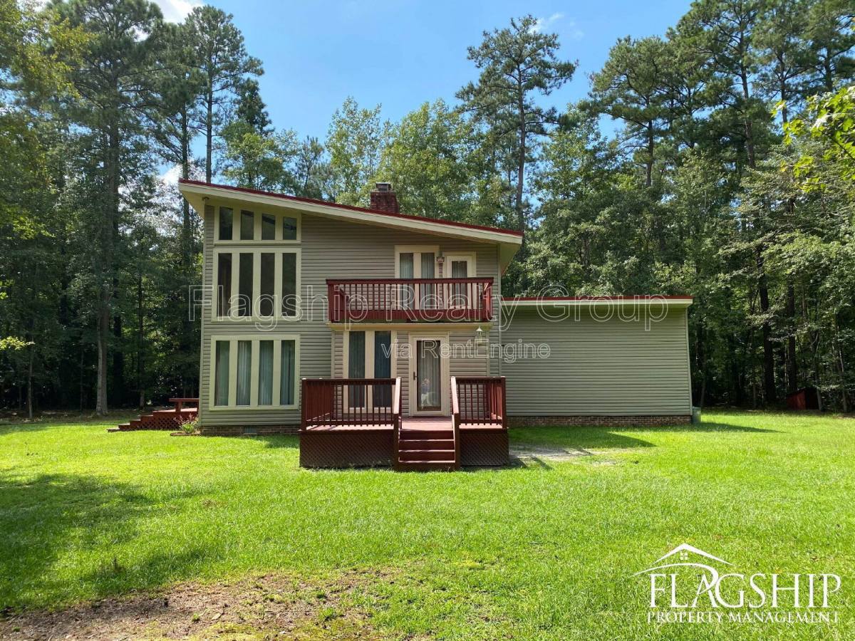 House for rent at 1228 Forest Acres Dr, Greenville, NC 27834