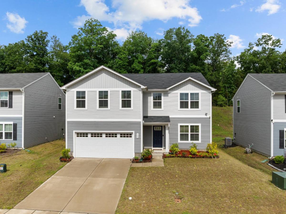 House for rent at 703 Pointe Andrews Dr, Concord, NC 28025