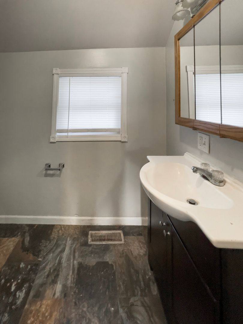 House for rent at 1100 W Rex St, Muncie, IN 47303