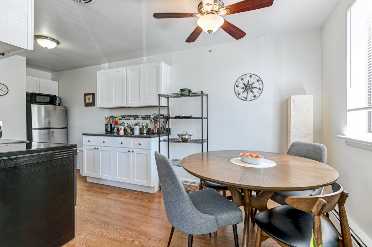 Apartment for rent at 230 Oakland Ave, Audubon, NJ 08106