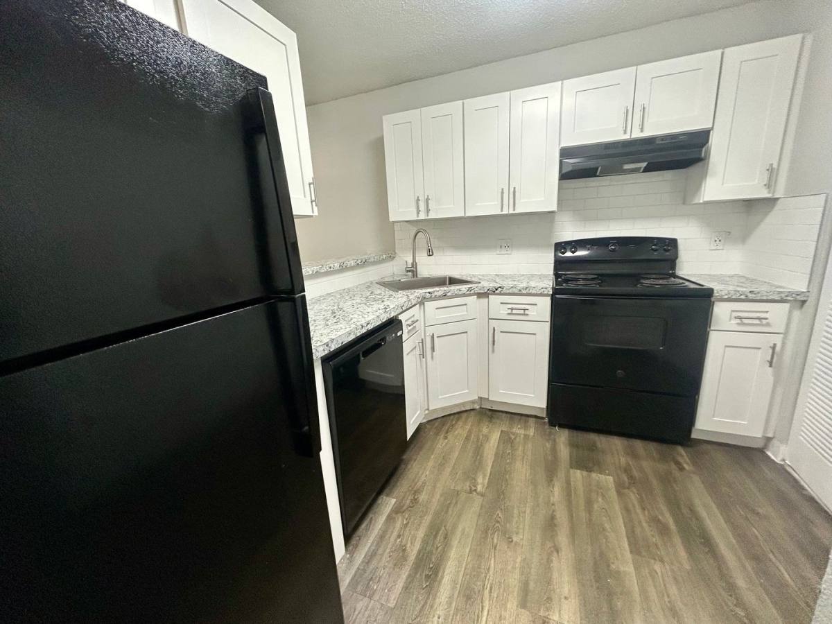 Apartment for rent at 5800 Auvers Blvd, Orlando, FL 32807
