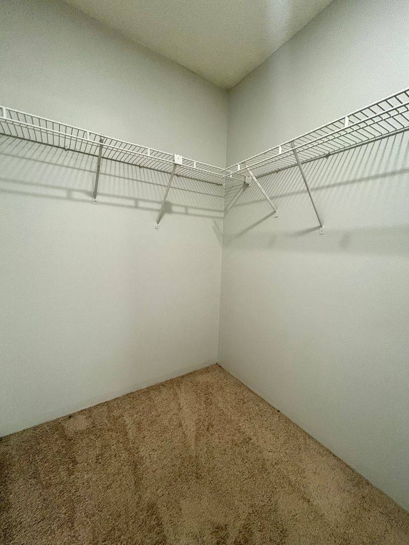 Apartment for rent at 5800 Auvers Blvd, Orlando, FL 32807