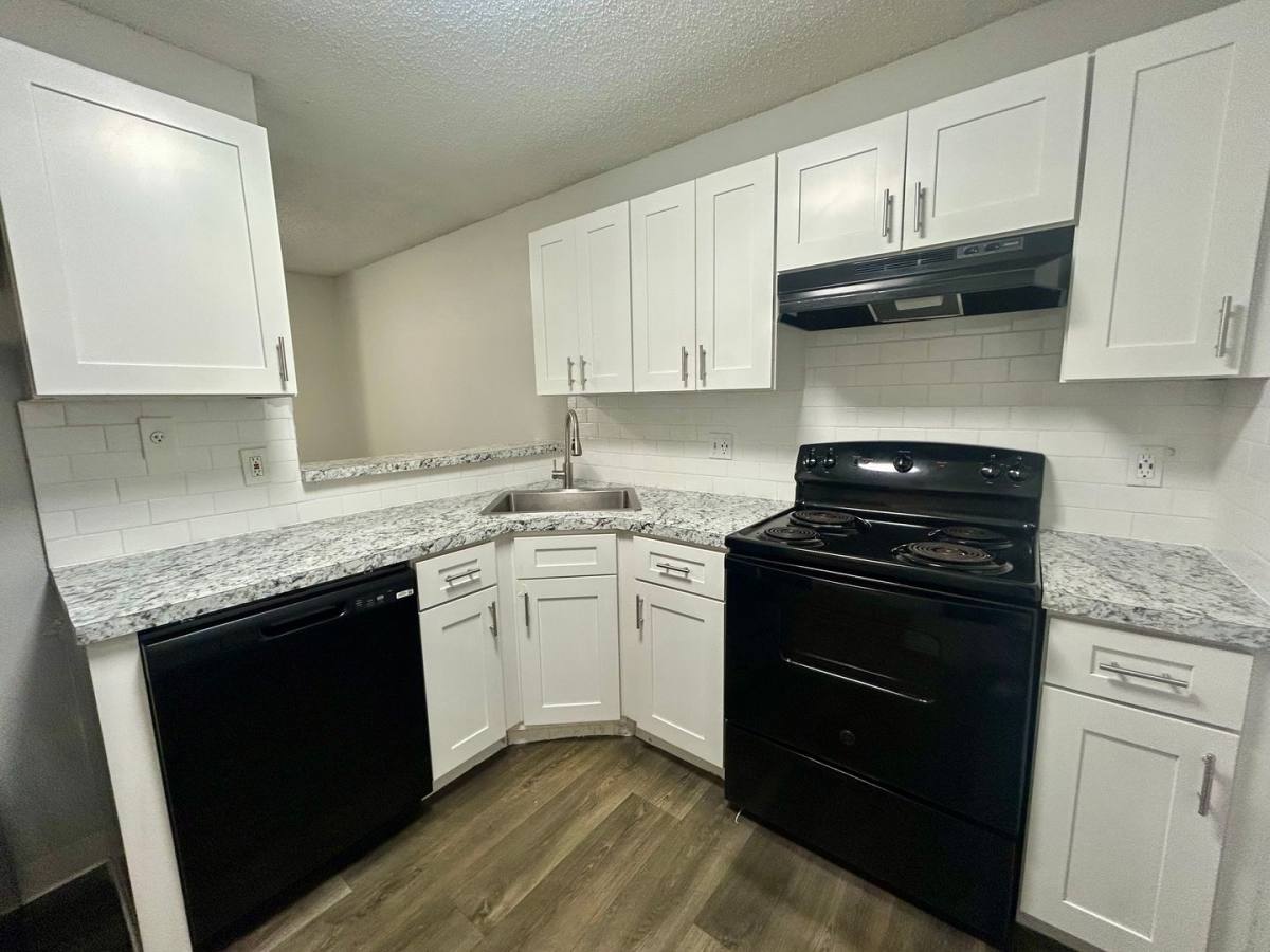 Apartment for rent at 5800 Auvers Blvd, Orlando, FL 32807