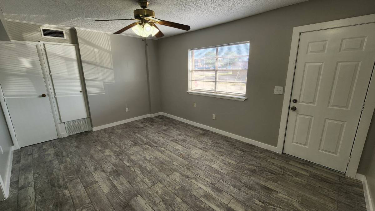 Apartment for rent at 320 E Edwards St, Edmond, OK 73034