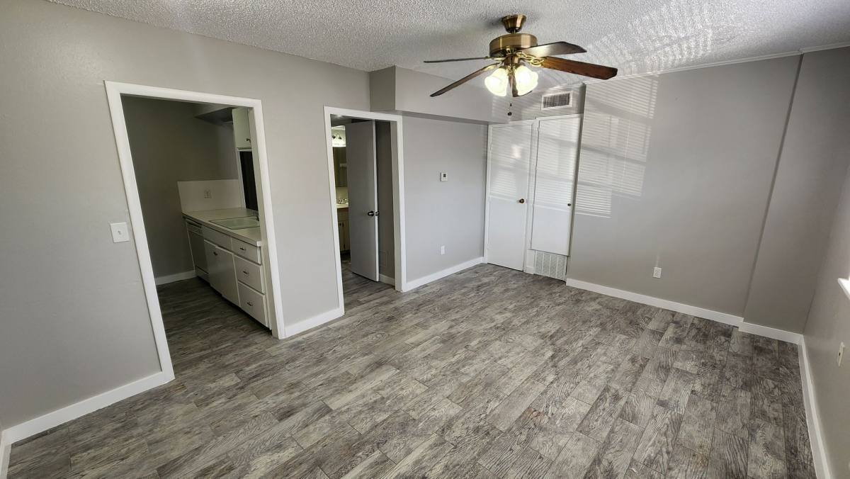 Apartment for rent at 320 E Edwards St, Edmond, OK 73034