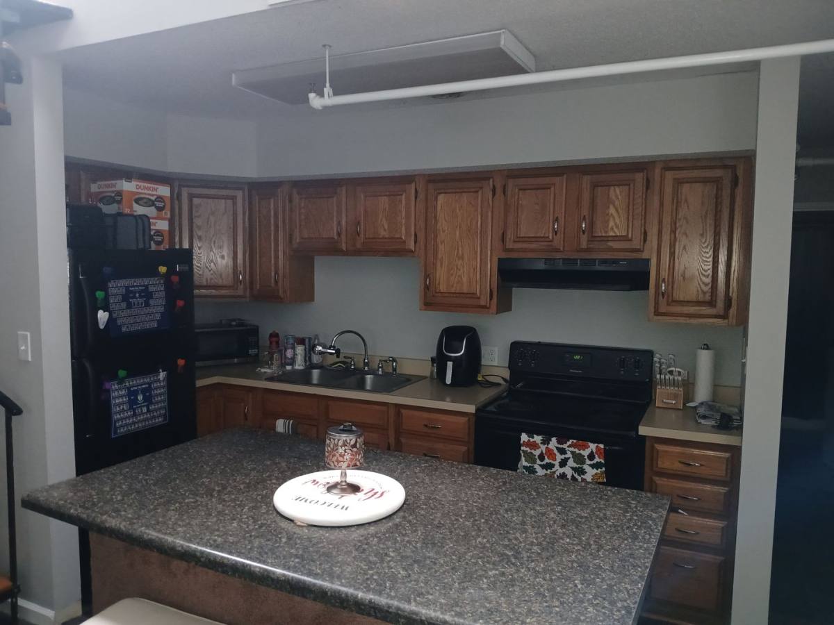 Apartment for rent at 1712 W University Ave, Muncie, IN 47303