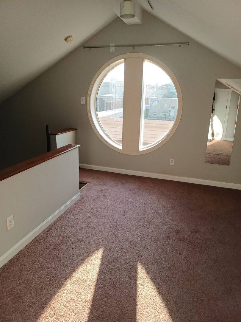 Apartment for rent at 1712 W University Ave, Muncie, IN 47303