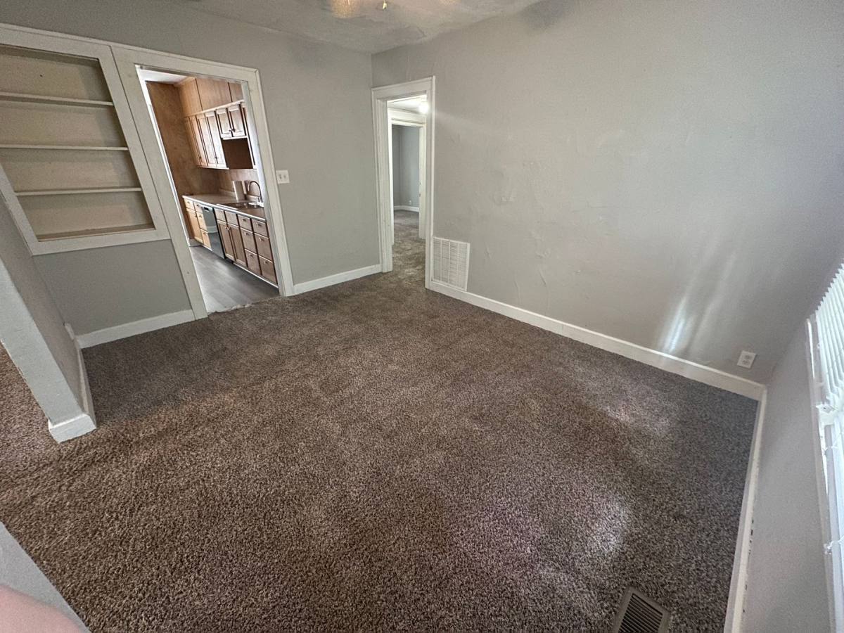 House for rent at 1122 W Rex St, Muncie, IN 47303