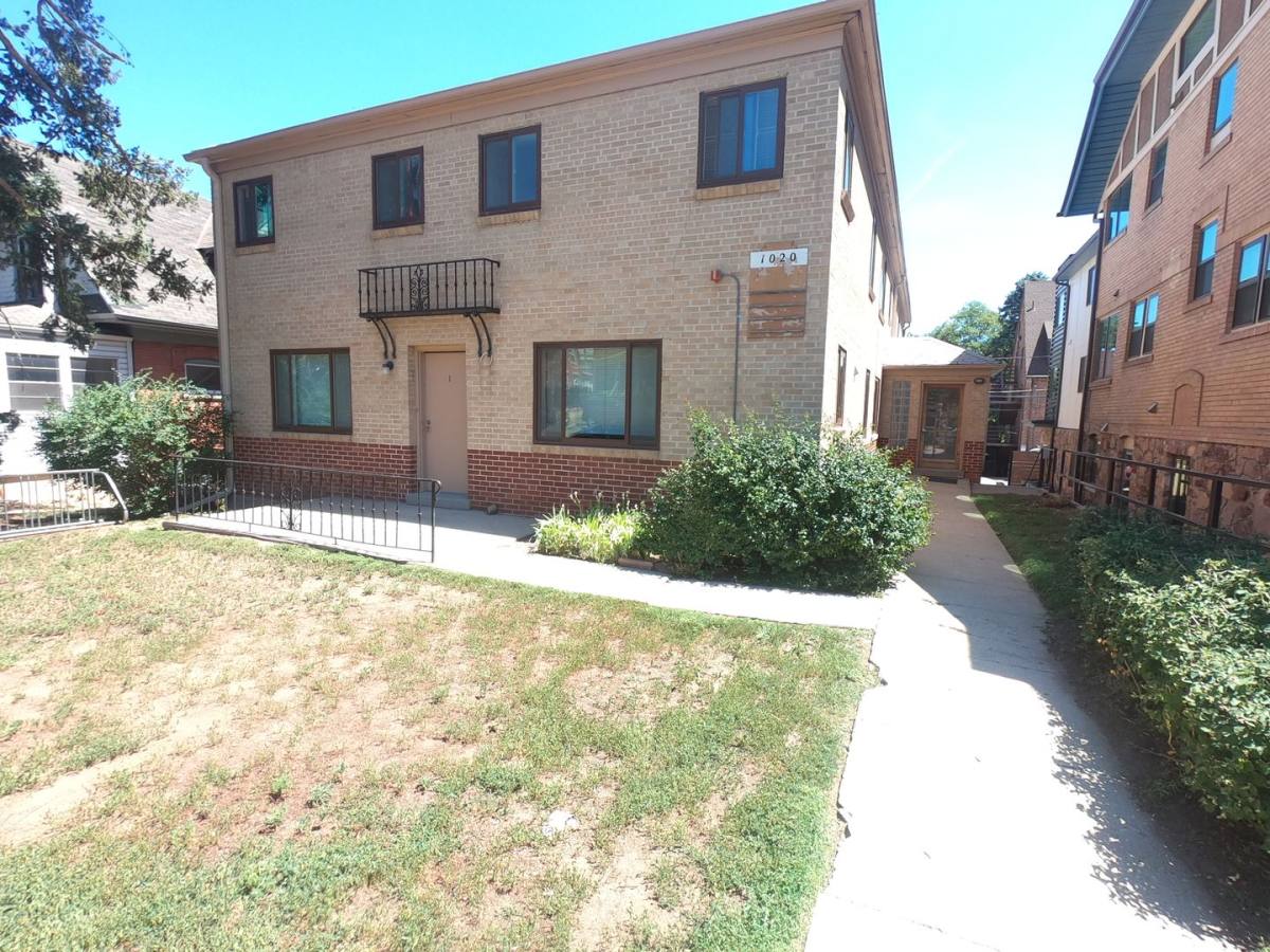 Apartment for rent at 1020 14th St, Boulder, CO 80302