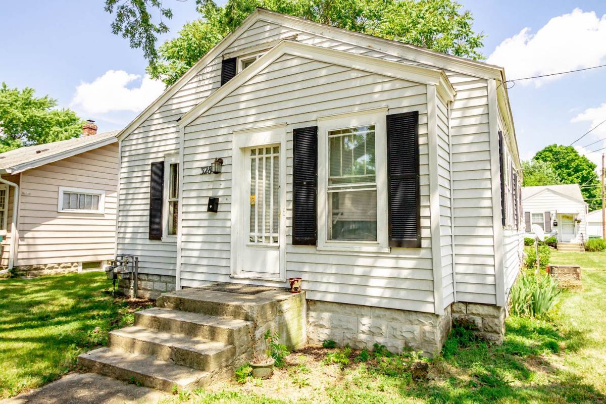 Apartment for rent at 328 S Talley Ave, Muncie, IN 47303