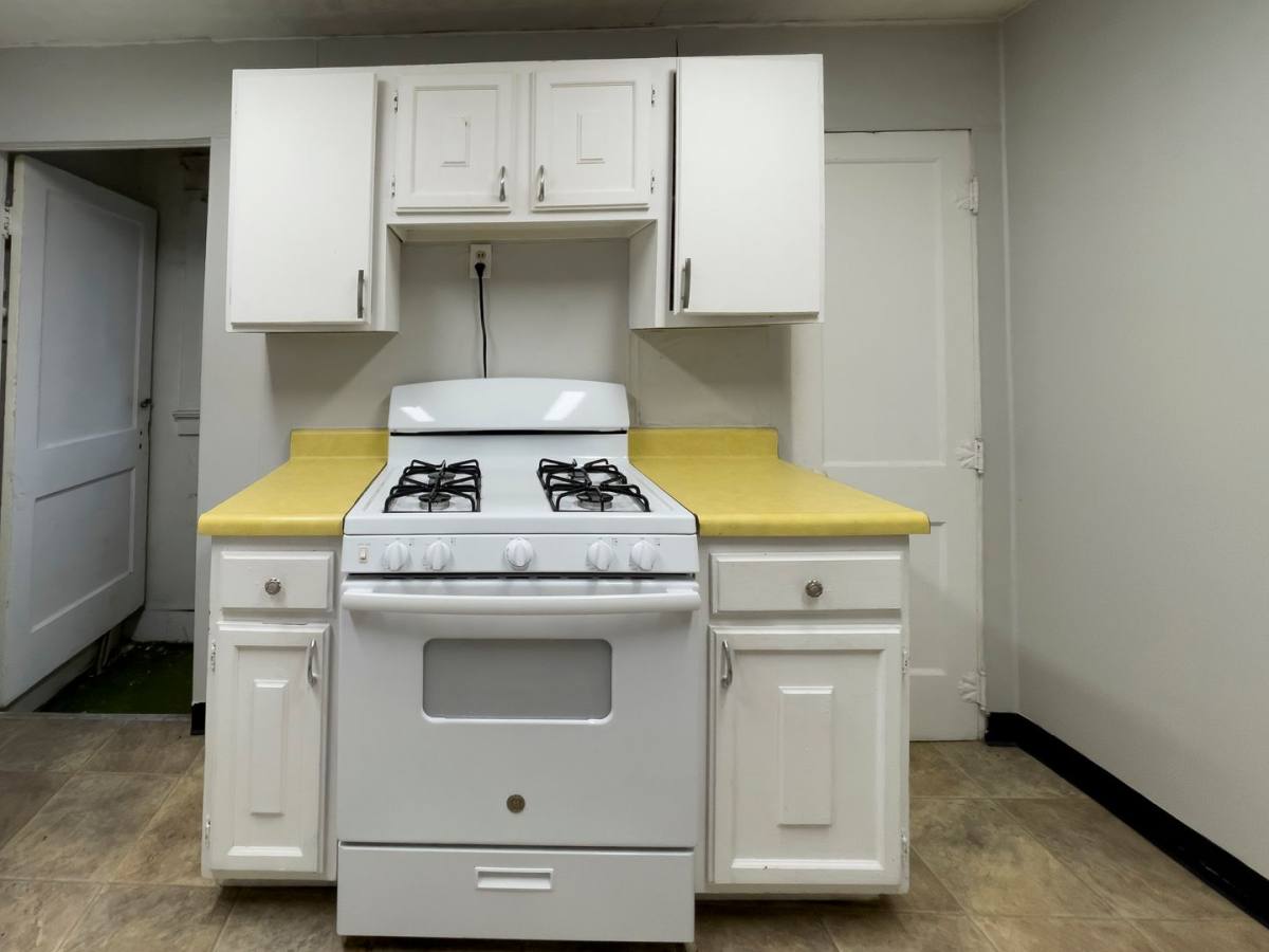 Apartment for rent at 328 S Talley Ave, Muncie, IN 47303