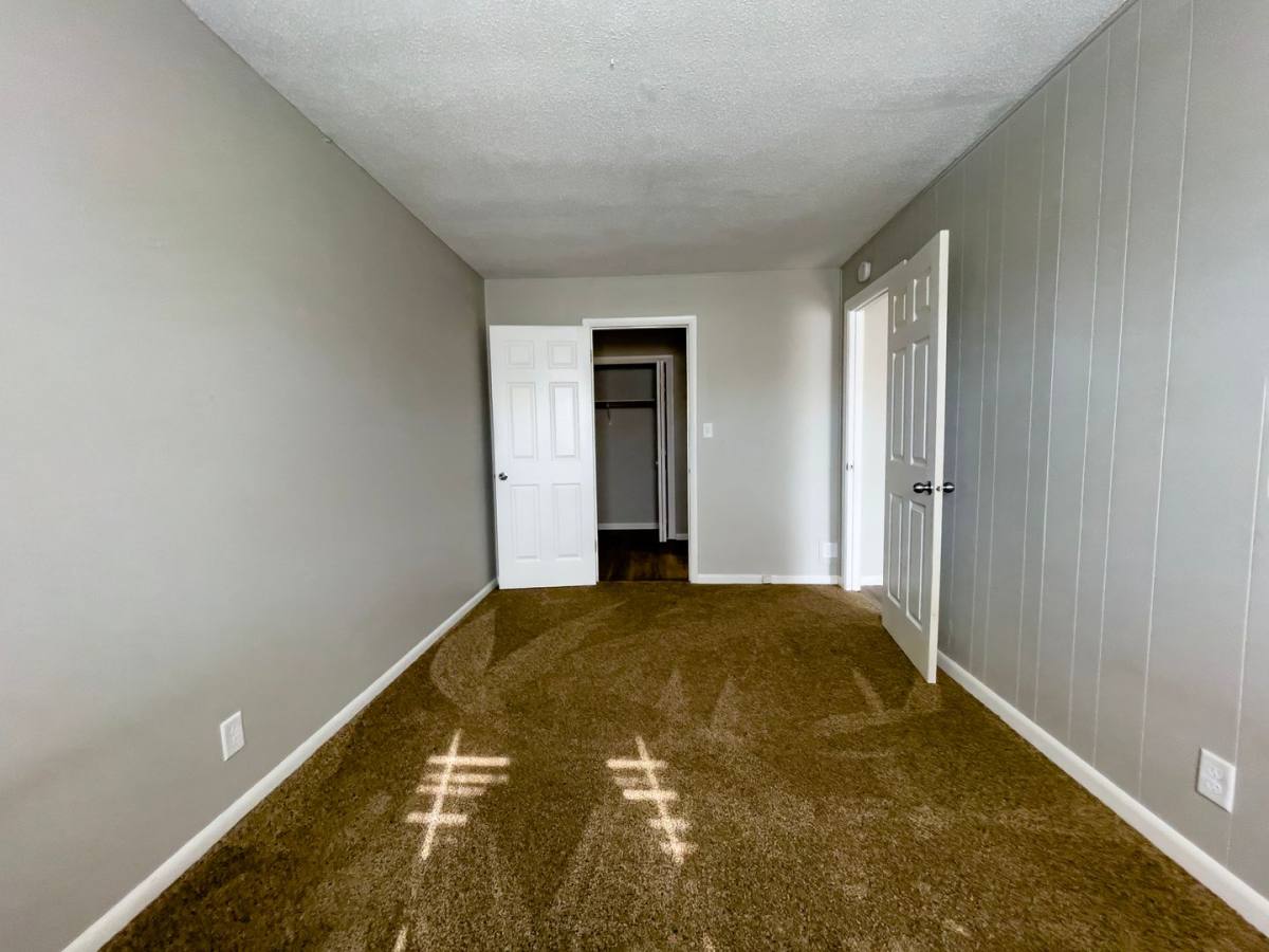 Apartment for rent at 2525 1 2 Ethel Ave #A, Muncie, IN 47304