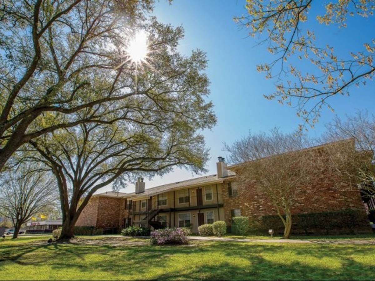 Apartment for rent at 1645 Brightside Dr, Baton Rouge, LA 70820
