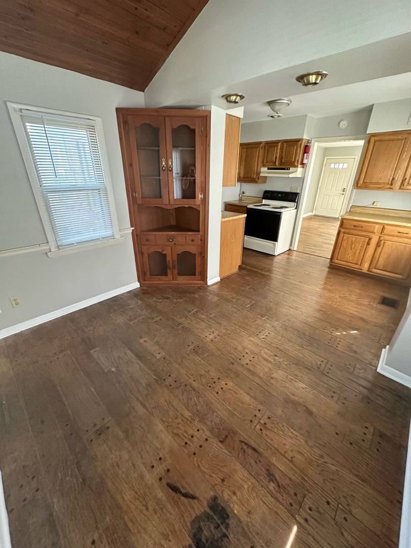 House for rent at 1413 N Woodridge Ave, Muncie, IN 47304