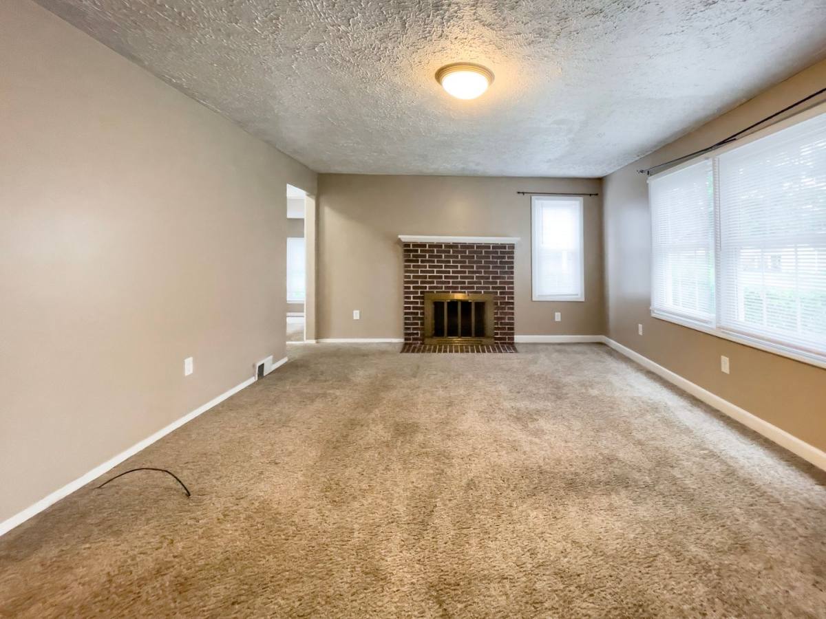 House for rent at 1512 N Woodridge Ave, Muncie, IN 47304