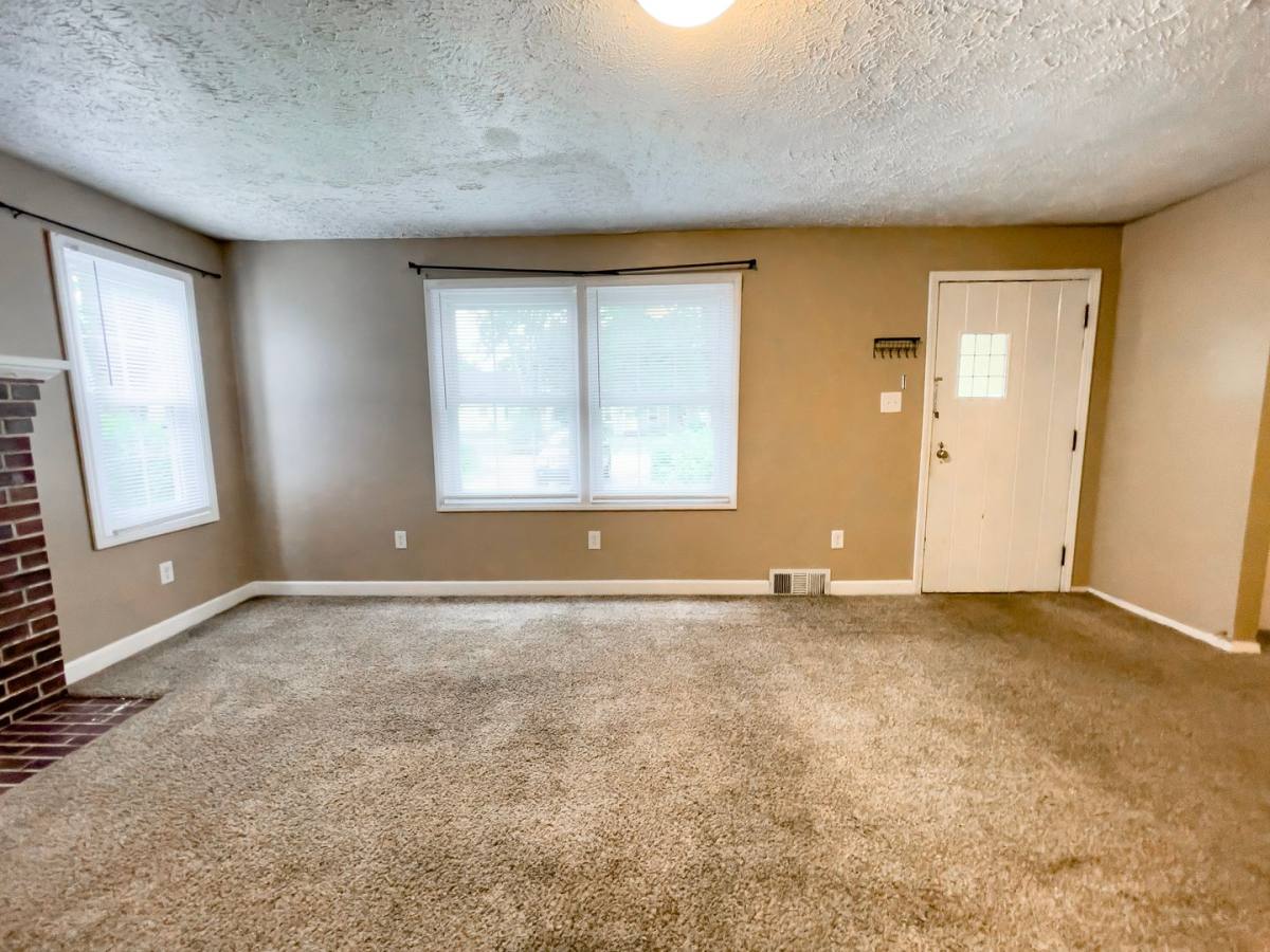 House for rent at 1512 N Woodridge Ave, Muncie, IN 47304