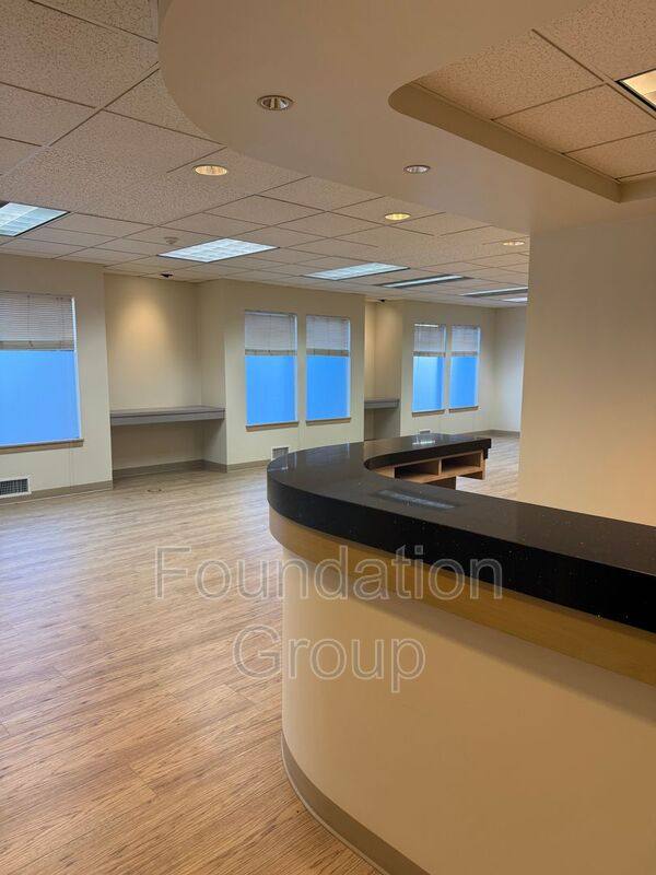 House for rent at 9400 Roosevelt Way NE #100, Seattle, WA 98115