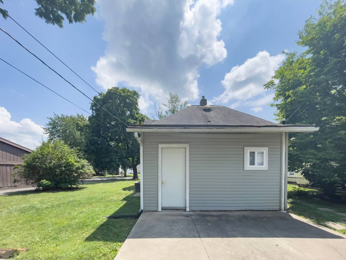 House for rent at 812 W University Ave, Muncie, IN 47303
