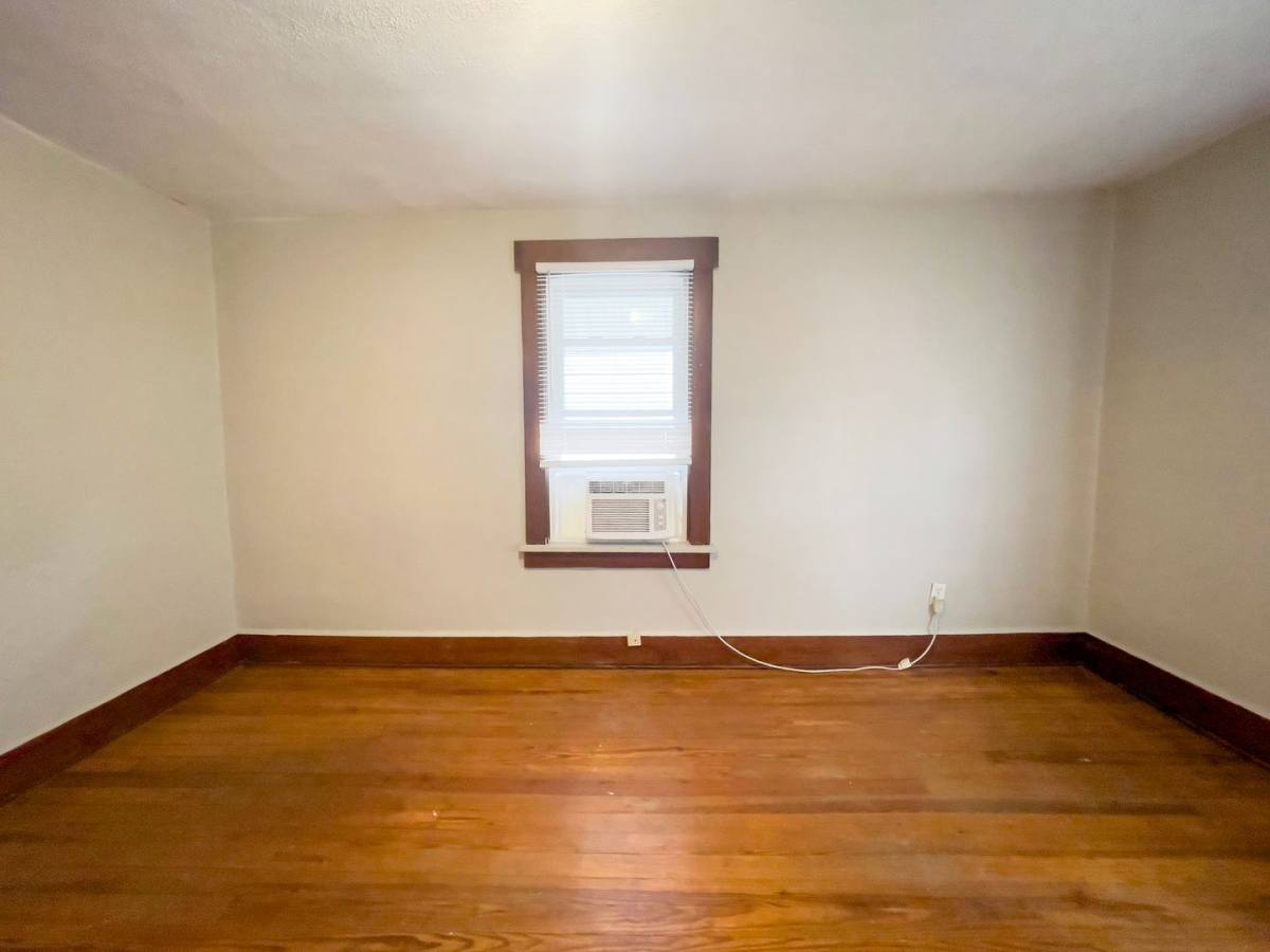 House for rent at 1405 W Jackson St, Muncie, IN 47303