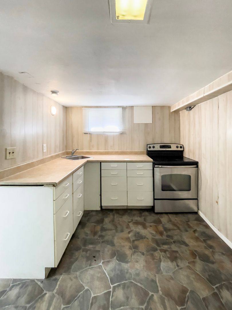 Apartment for rent at 210 S Nichols Ave, Muncie, IN 47304