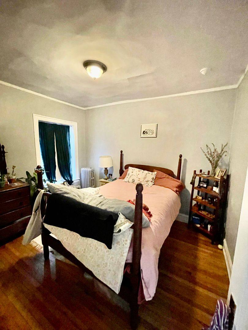 Apartment for rent at 1329 - 1337 W Touhy Ave, Chicago, IL 60626