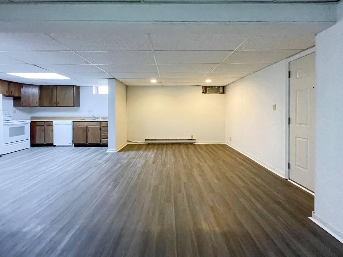 Apartment for rent at 1924 W Jackson St #9, Muncie, IN 47303