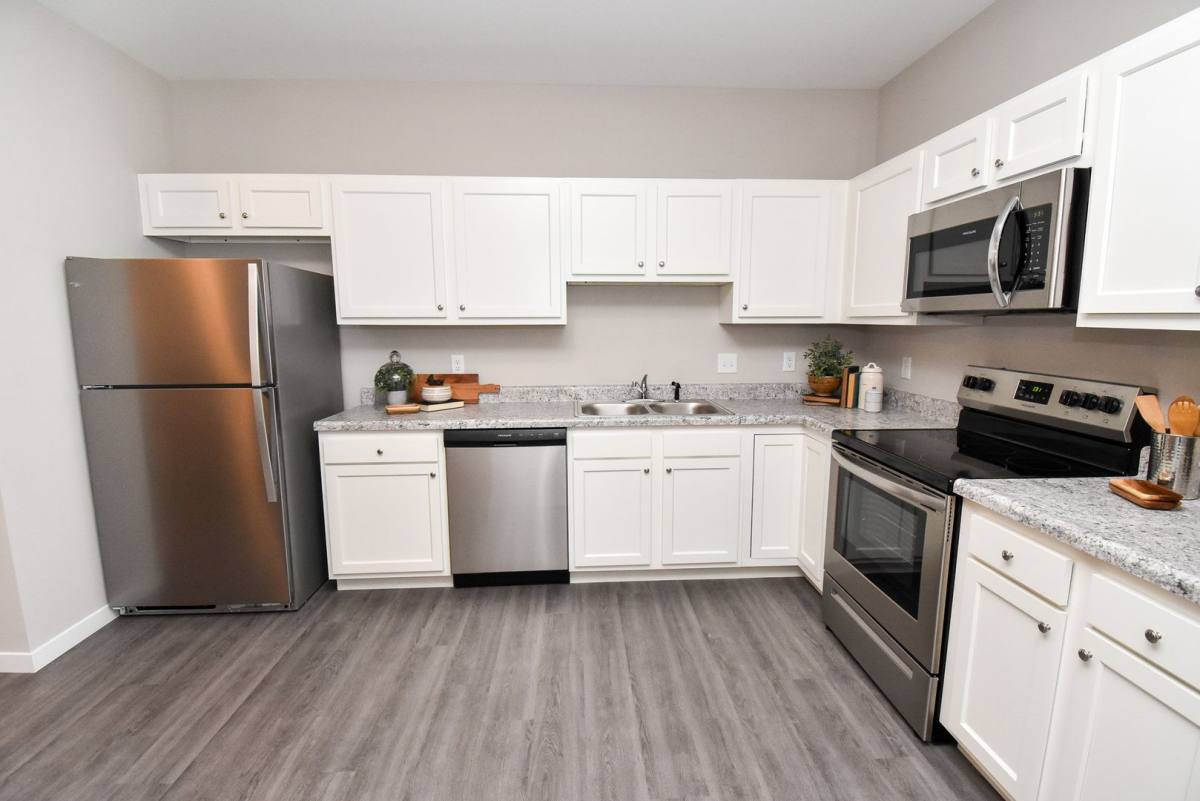 Apartment for rent at 100 Pheasant Run, Washington, IL 61571