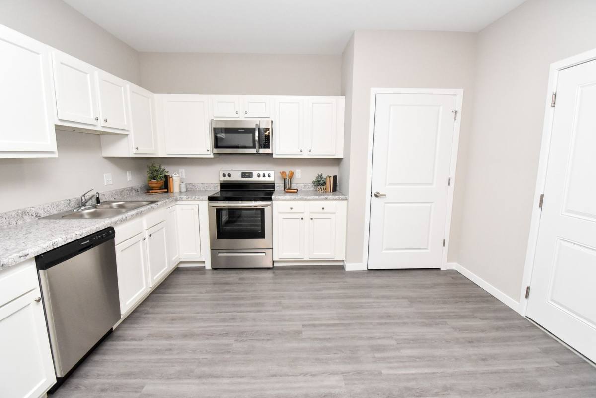 Apartment for rent at 100 Pheasant Run, Washington, IL 61571