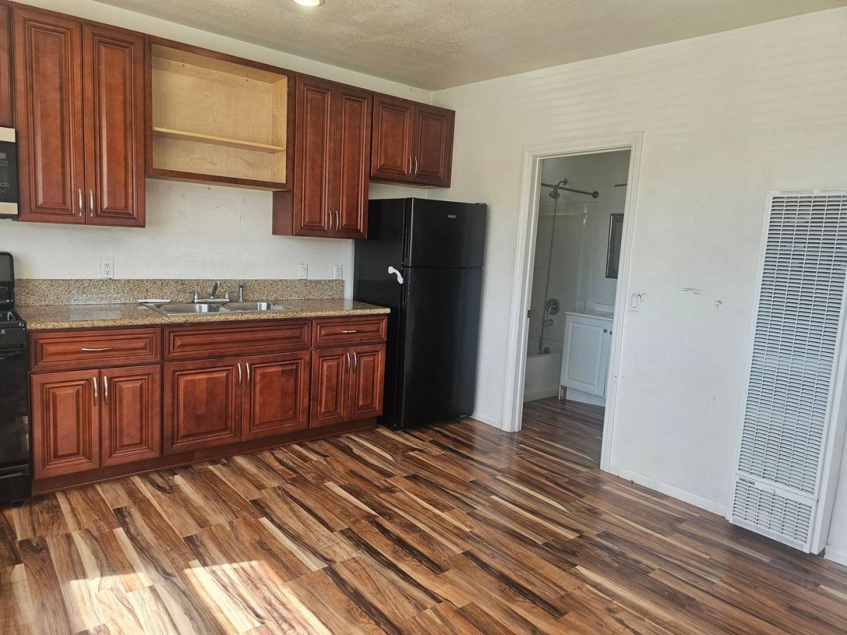 Apartment for rent at 5502-8 University Ave, San Diego, CA 92105