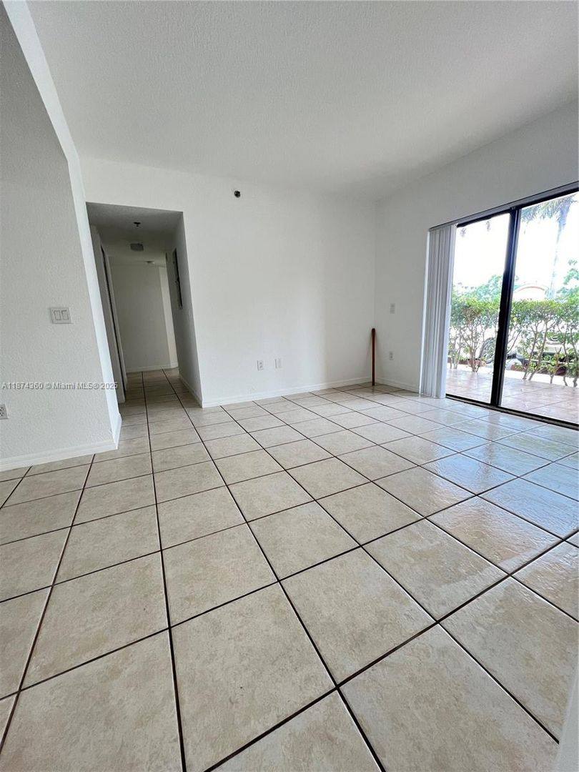 Condo for rent at 9300 Fontainebleau Blvd, Miami, FL 33172