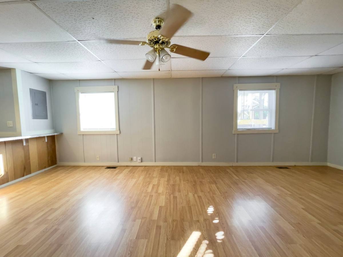 204 N Dill St, Muncie, IN 47303 - Apartment For Rent - Image 9