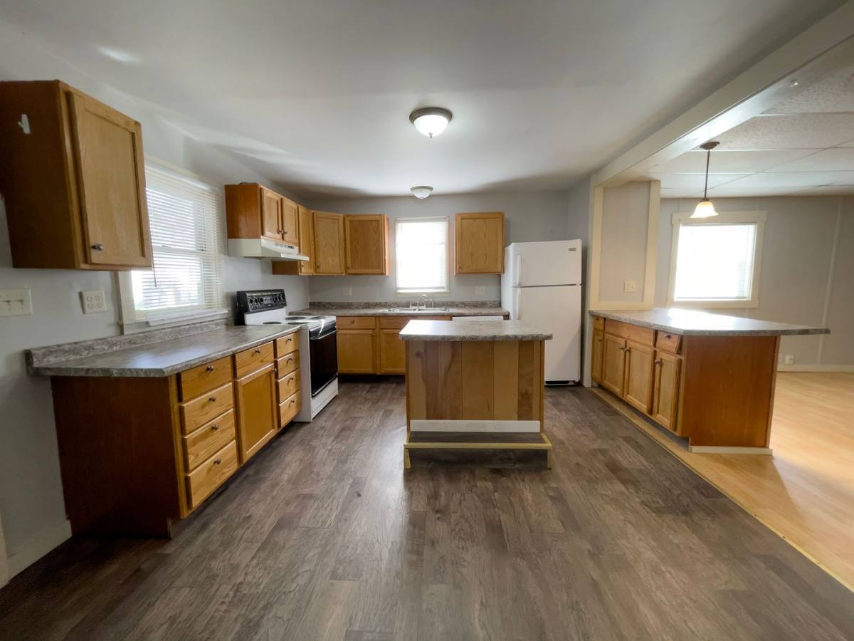 204 N Dill St, Muncie, IN 47303 - Apartment For Rent - Image 1