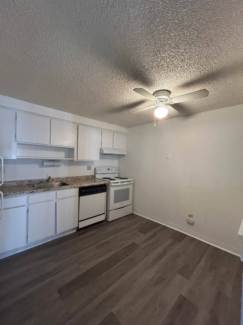 Apartment for rent at 1306 S Parker Rd, Denver, CO 80231