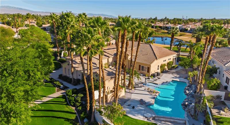 House for rent at 81015 Golf View Dr, La Quinta, CA 92253