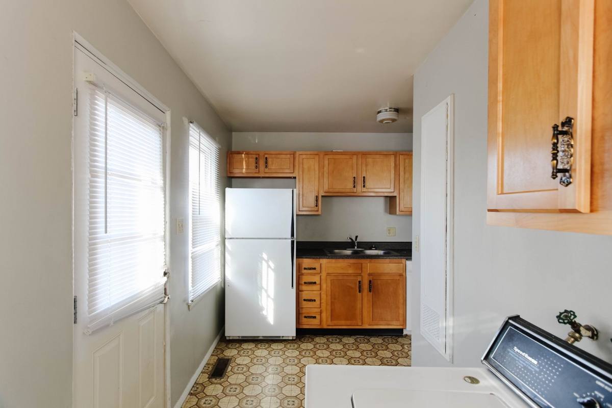 House for rent at 109 S McKinley Ave, Muncie, IN 47303