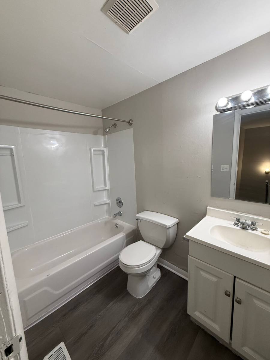 Townhouse for rent at 5001 Lakeside Court, Evansville, IN 47712