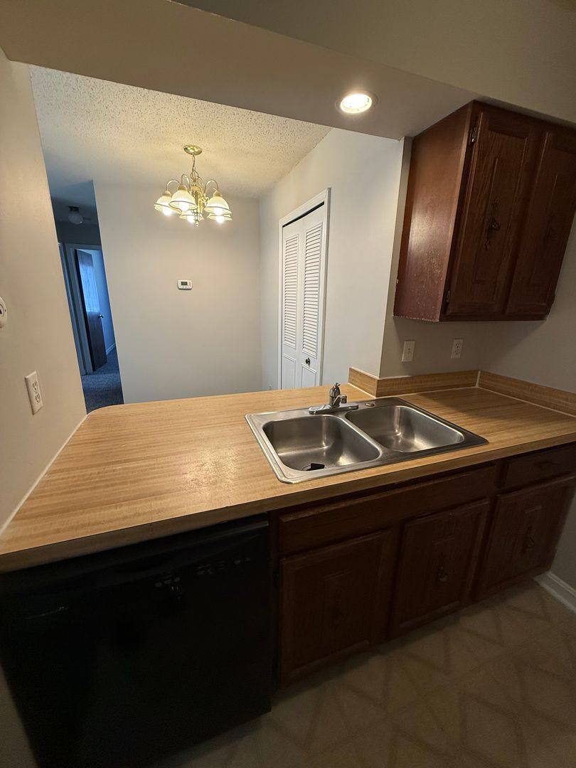 Townhouse for rent at 5001 Lakeside Court, Evansville, IN 47712