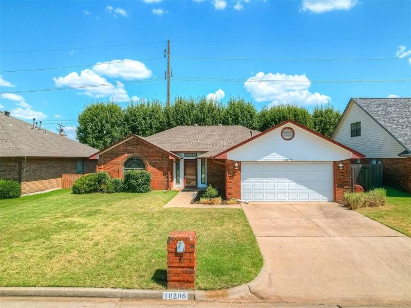 House for rent at 10208 Pinckney Court, Oklahoma City, OK 73162
