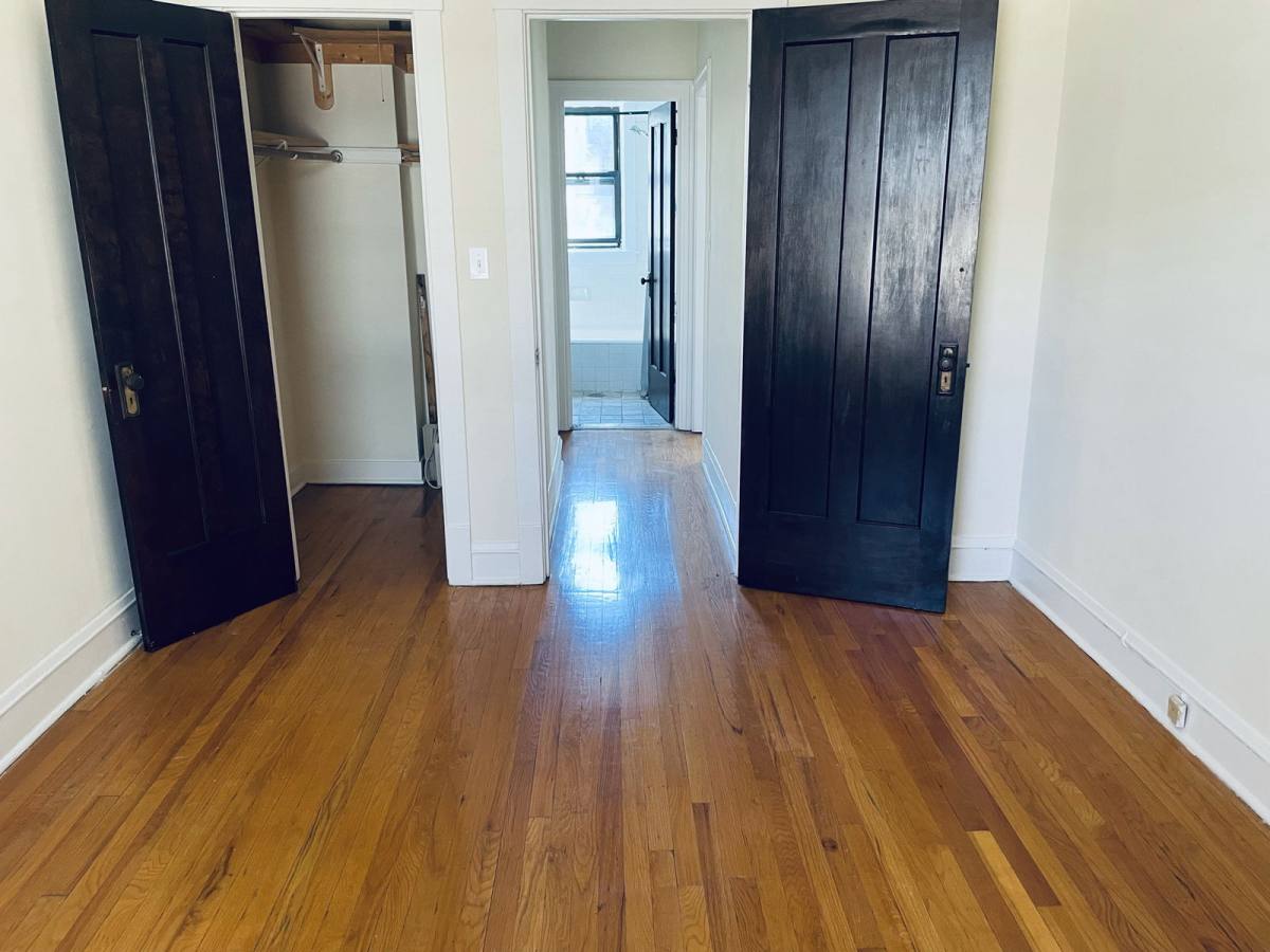 Apartment for rent at 708 Seward St #2N, Evanston, IL 60202