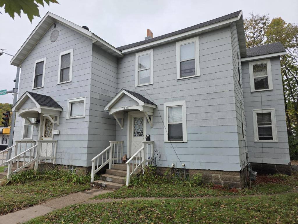 1201 S Farwell St, Eau Claire, WI 54701